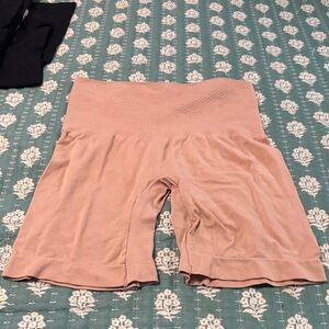 Tahari Women's Blush Bike Shorts